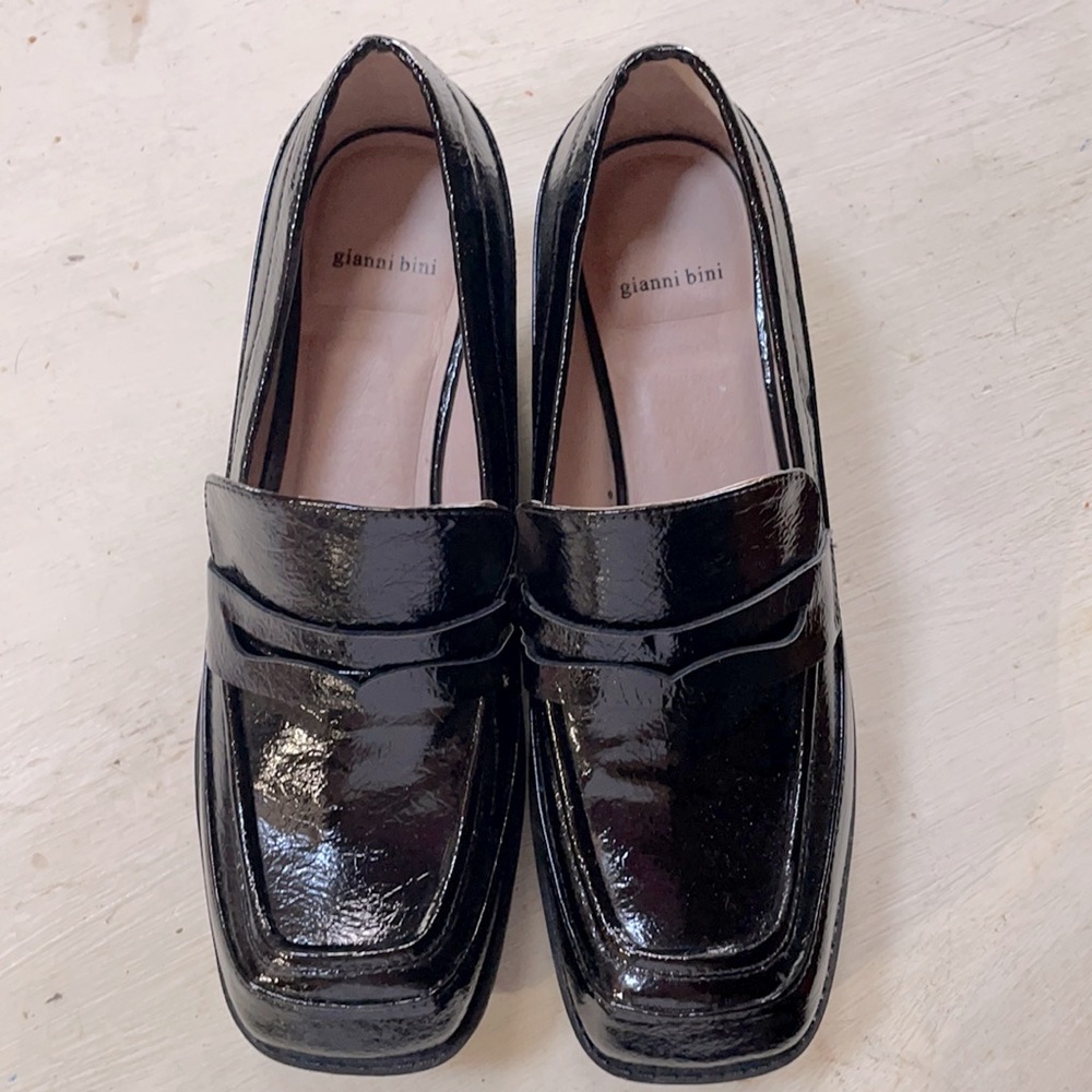 Platform heeled loafer-NWOT